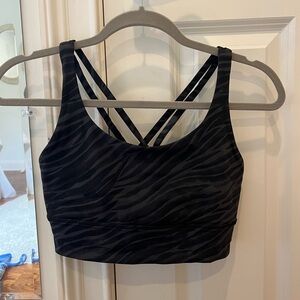 LULULEMON "Energy longline bra" supports B-D Cups